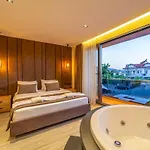 Villa Tierra Detached Ultra Luxurious